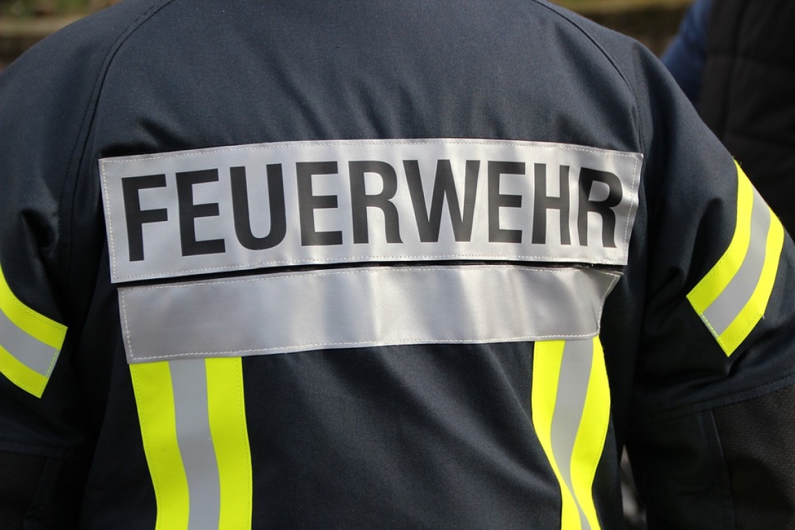 Brand in Recyclingbetrieb in Ebenhausen-Werk 